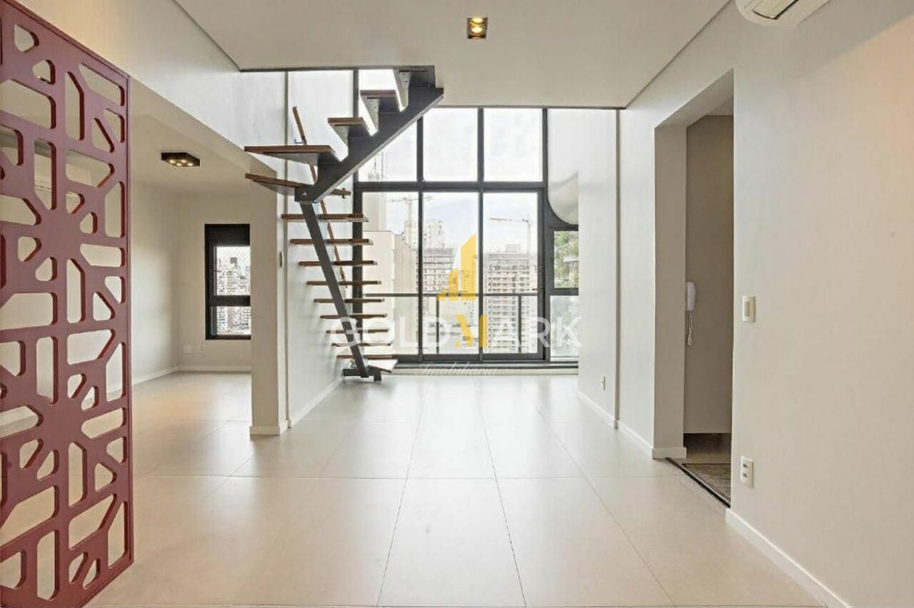 Apartamento em Vila Olímpia - LL5598