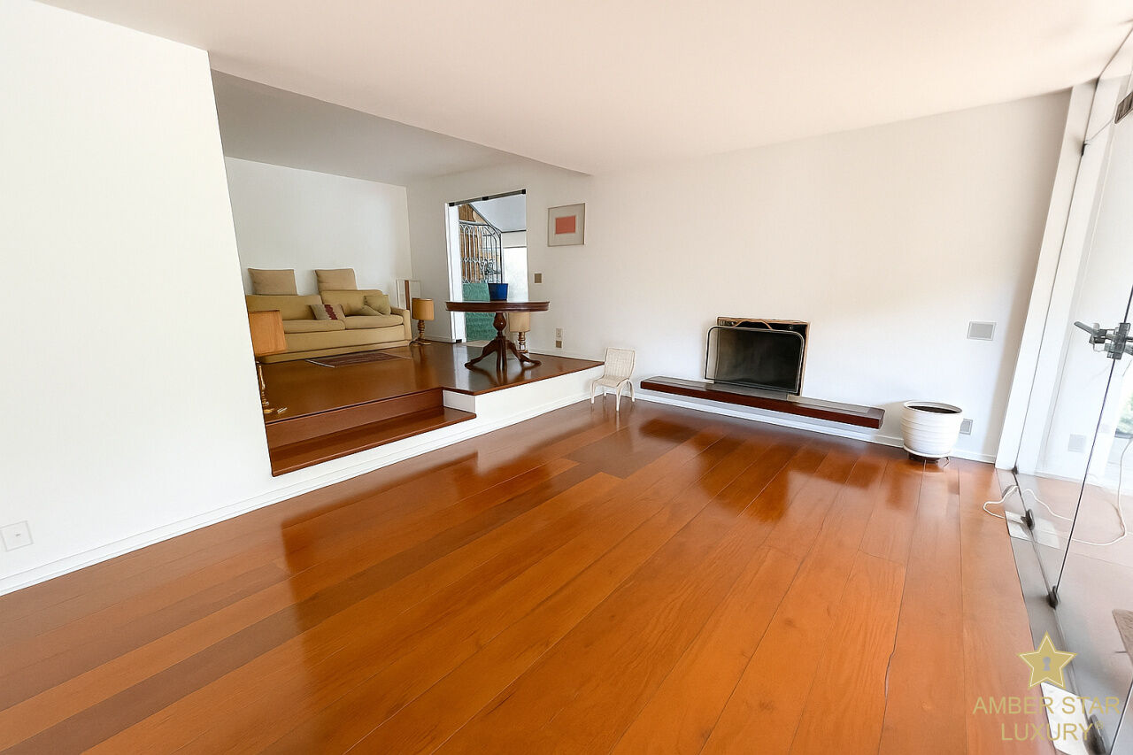 Casa de Rua para Venda - Alto de Pinheiros