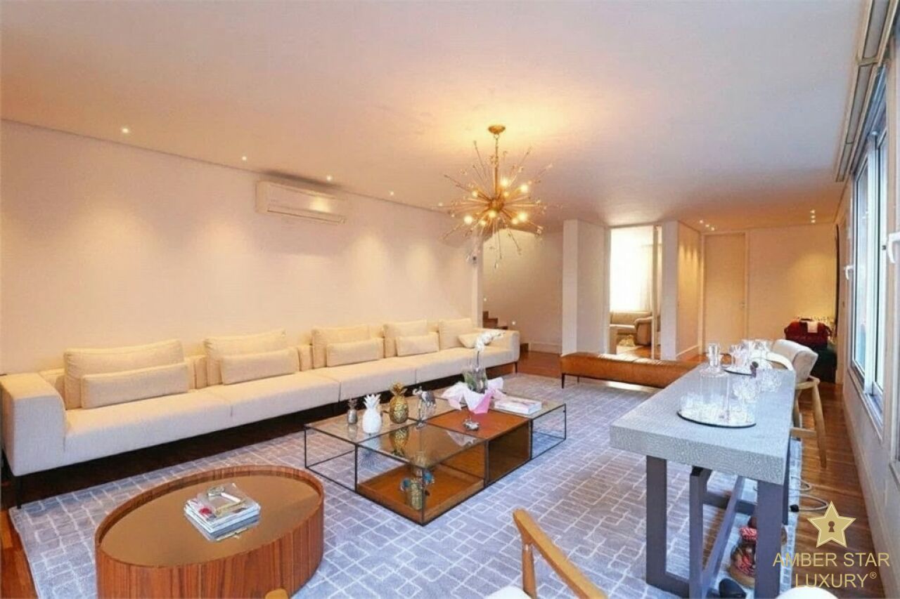 Casa de Rua para Venda - Alto de Pinheiros