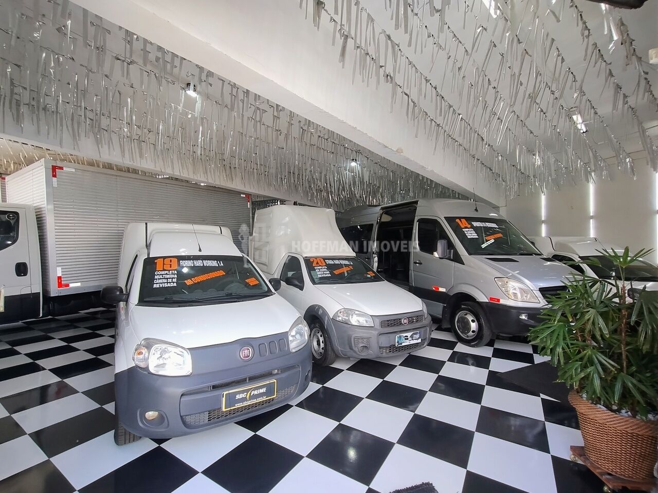 Predio Comercial para Locação - Vila Palmares