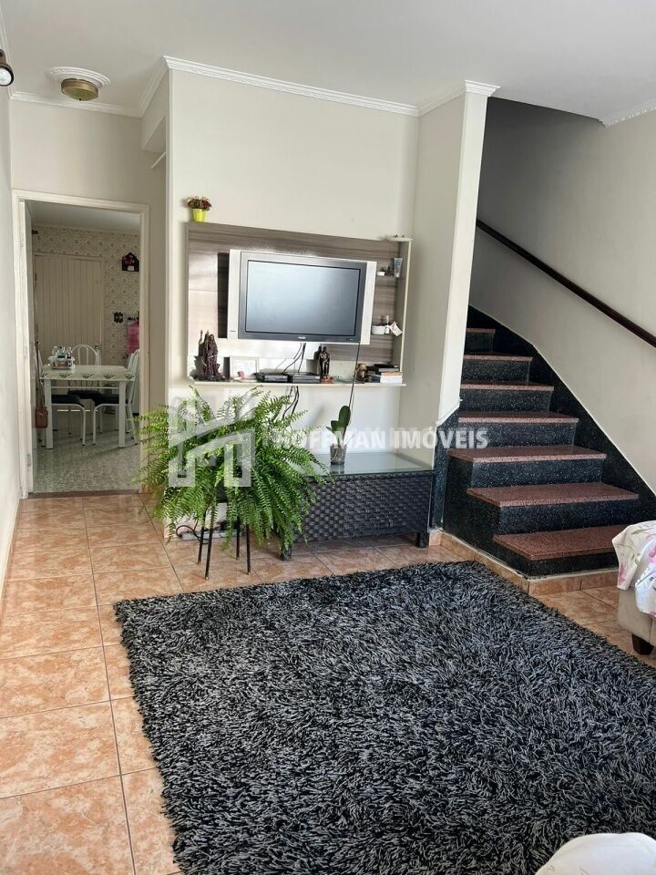 Sobrado para Venda - Santa Maria