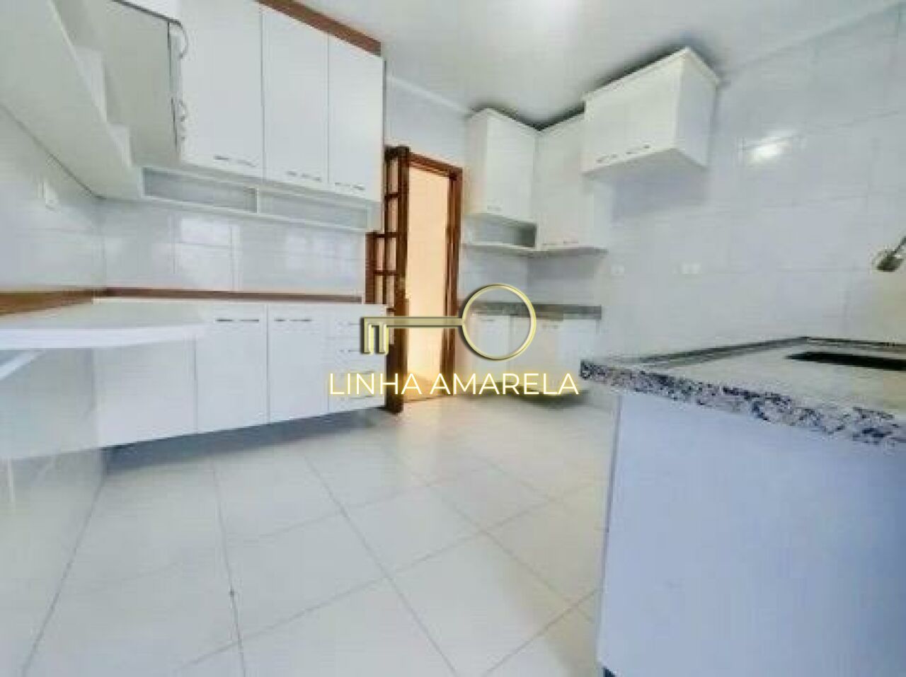 Condomínio para Venda - Vila Gomes