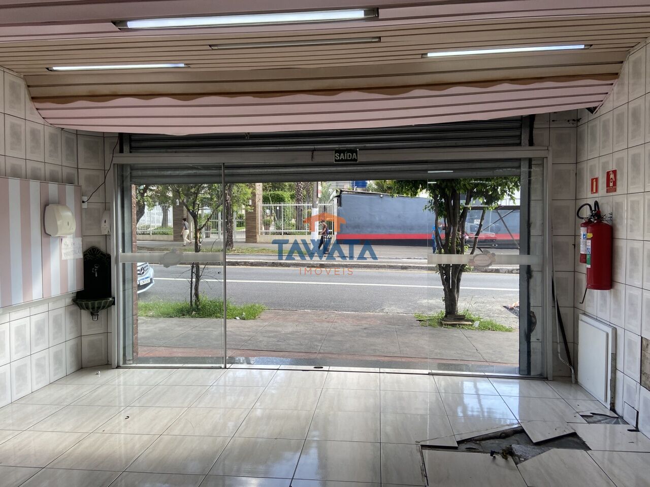Salão comercial na Vila Carrão