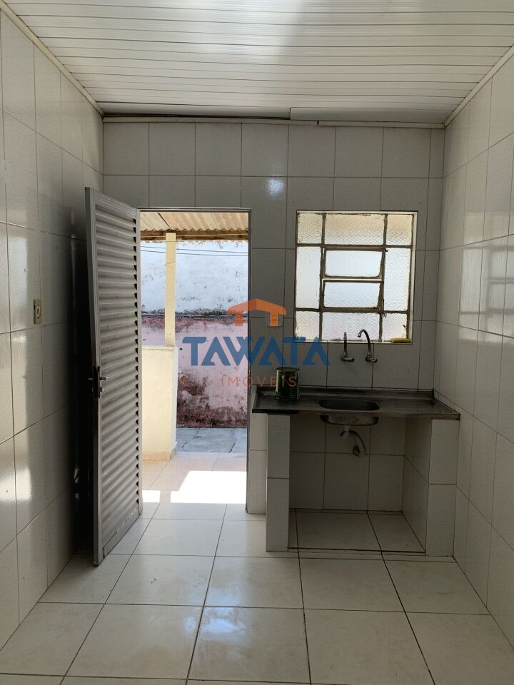 Locação - Casa de Vila - Casa térrea
