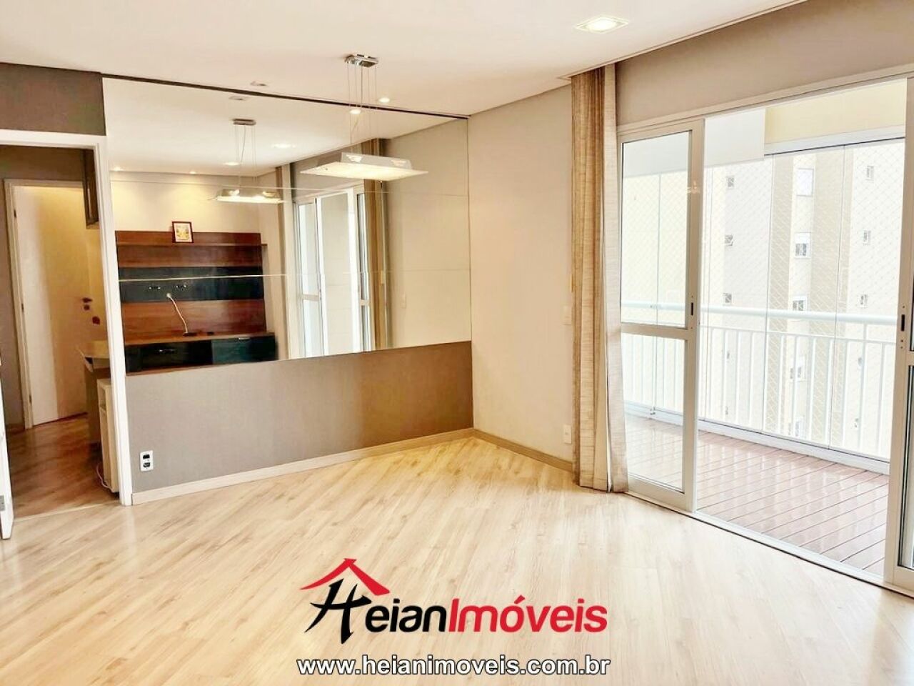 Apartamento para Venda - Vila Gumercindo