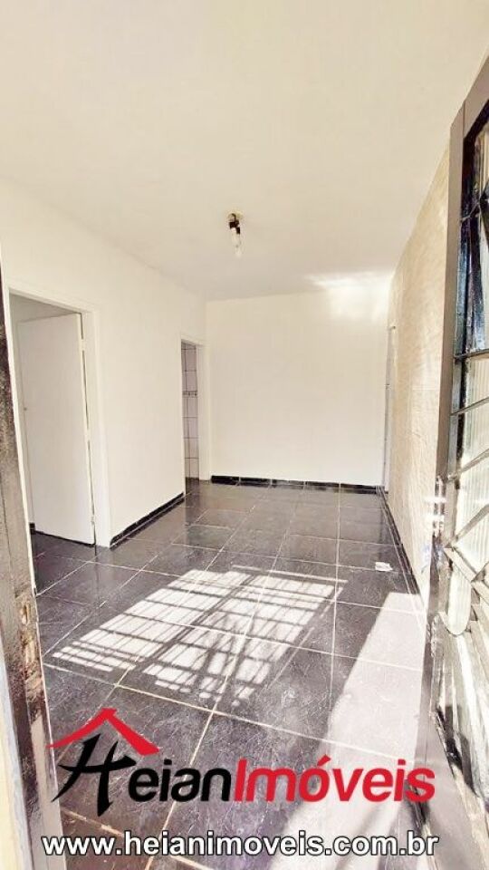 Kit-Net Casa  para Locação - Cambuci