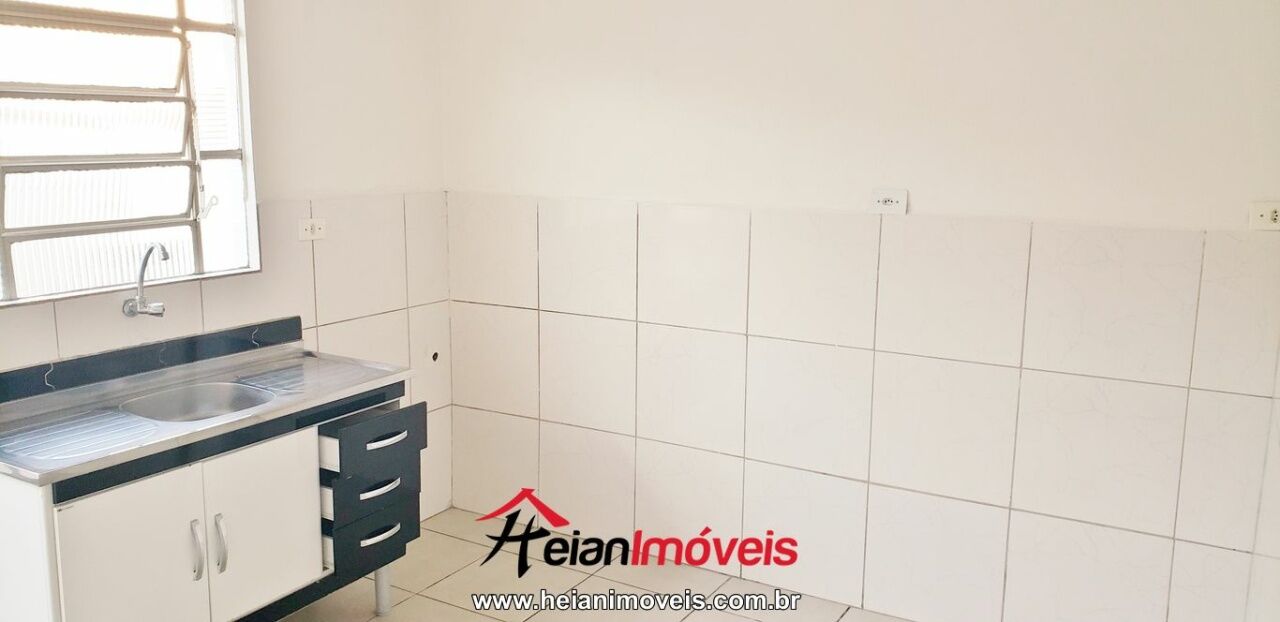 Kit-Net Casa  para Locação - Vila Gumercindo