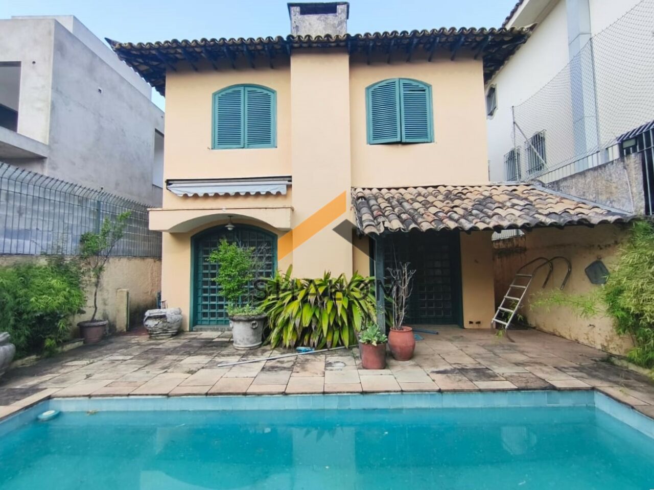 Sobrado para Venda - Jardim Leonor