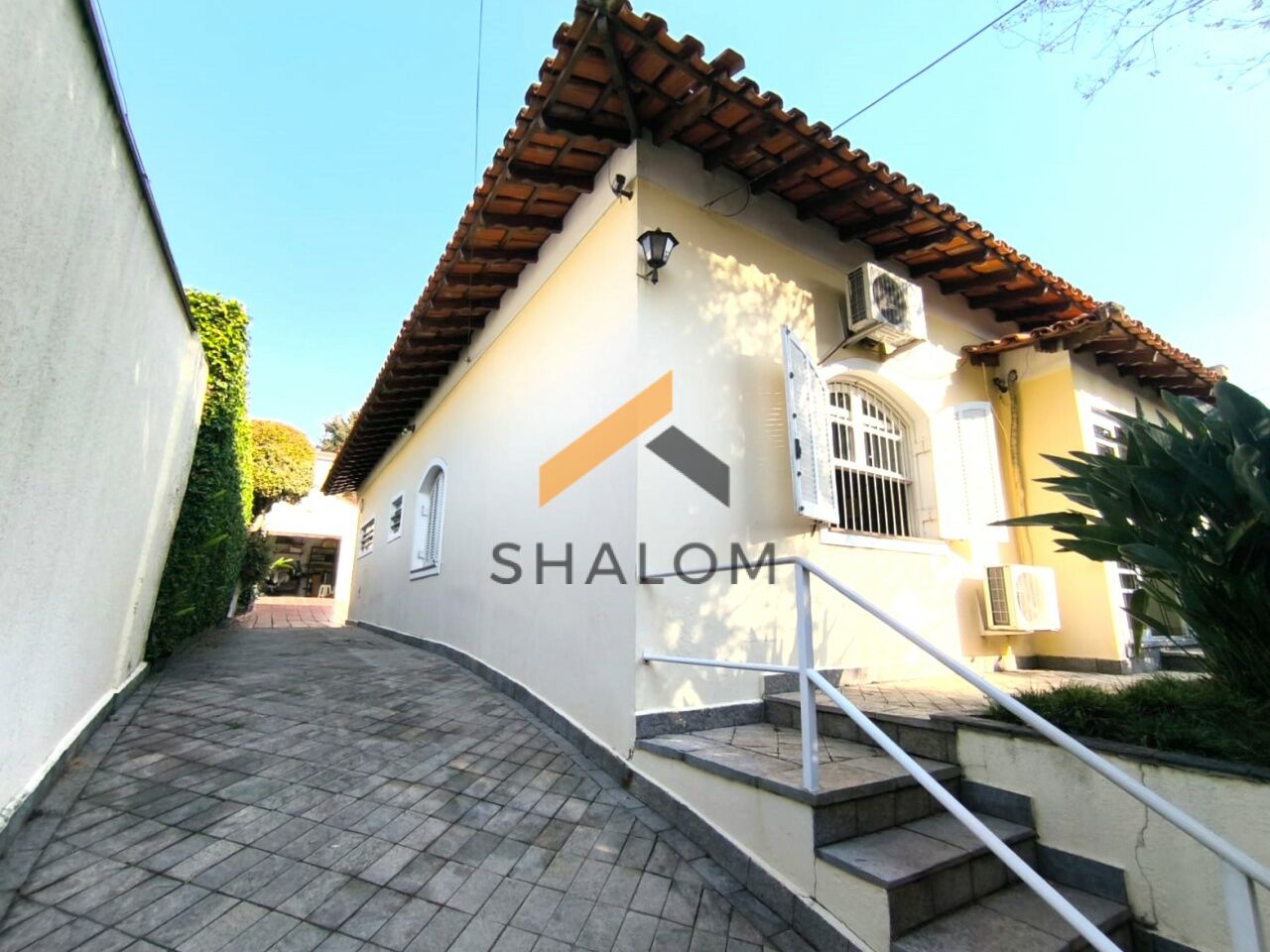 Casa Térrea para Venda - Caxingui