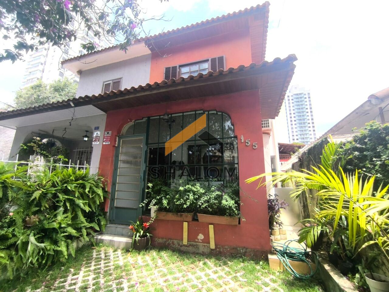 Sobrado para Venda - Caxingui