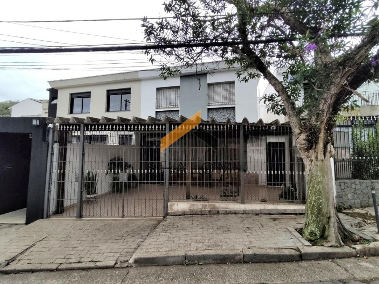 Sobrado para Venda - Caxingui