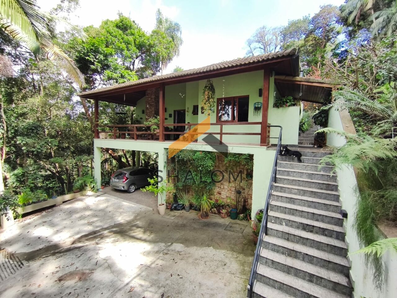 Condomínio para Venda - Condomínio Iolanda