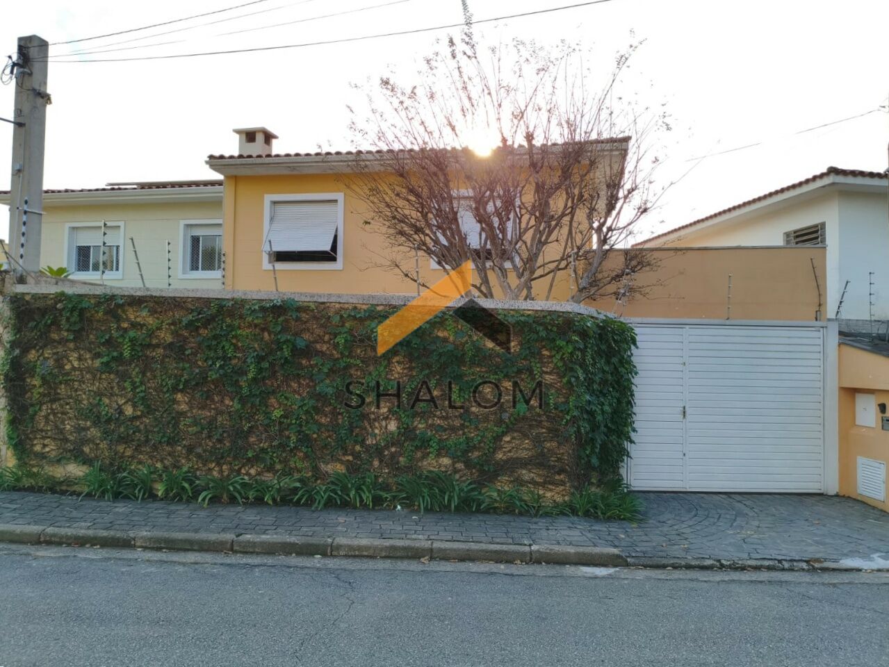 Sobrado para Venda - Instituto de Previdência