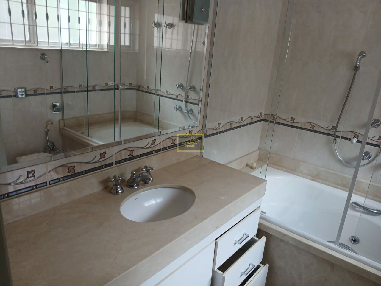 Foto 18 - EB100045