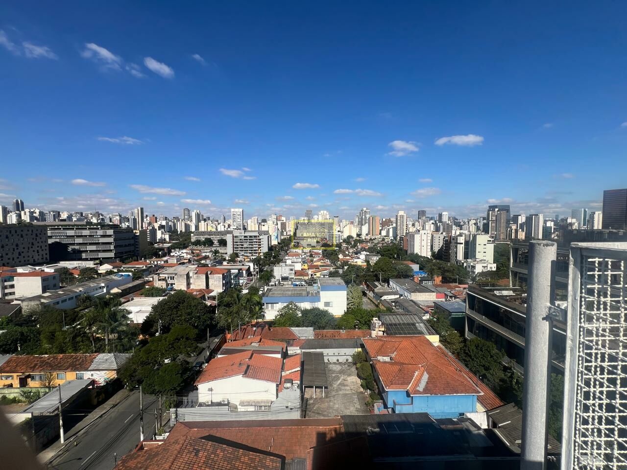 Foto 4 - EB100104