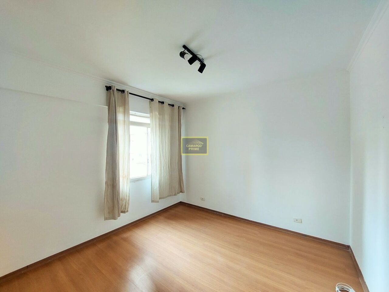 Foto 7 - EB100119