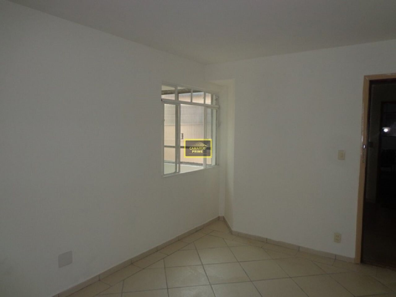 Foto 2 - EB97101