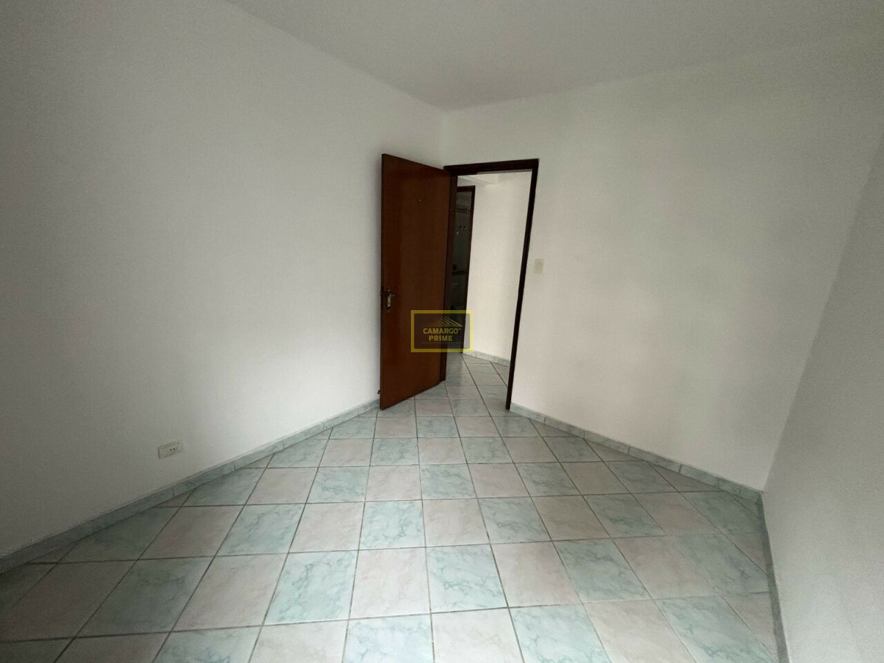 Foto 2 - EB97189