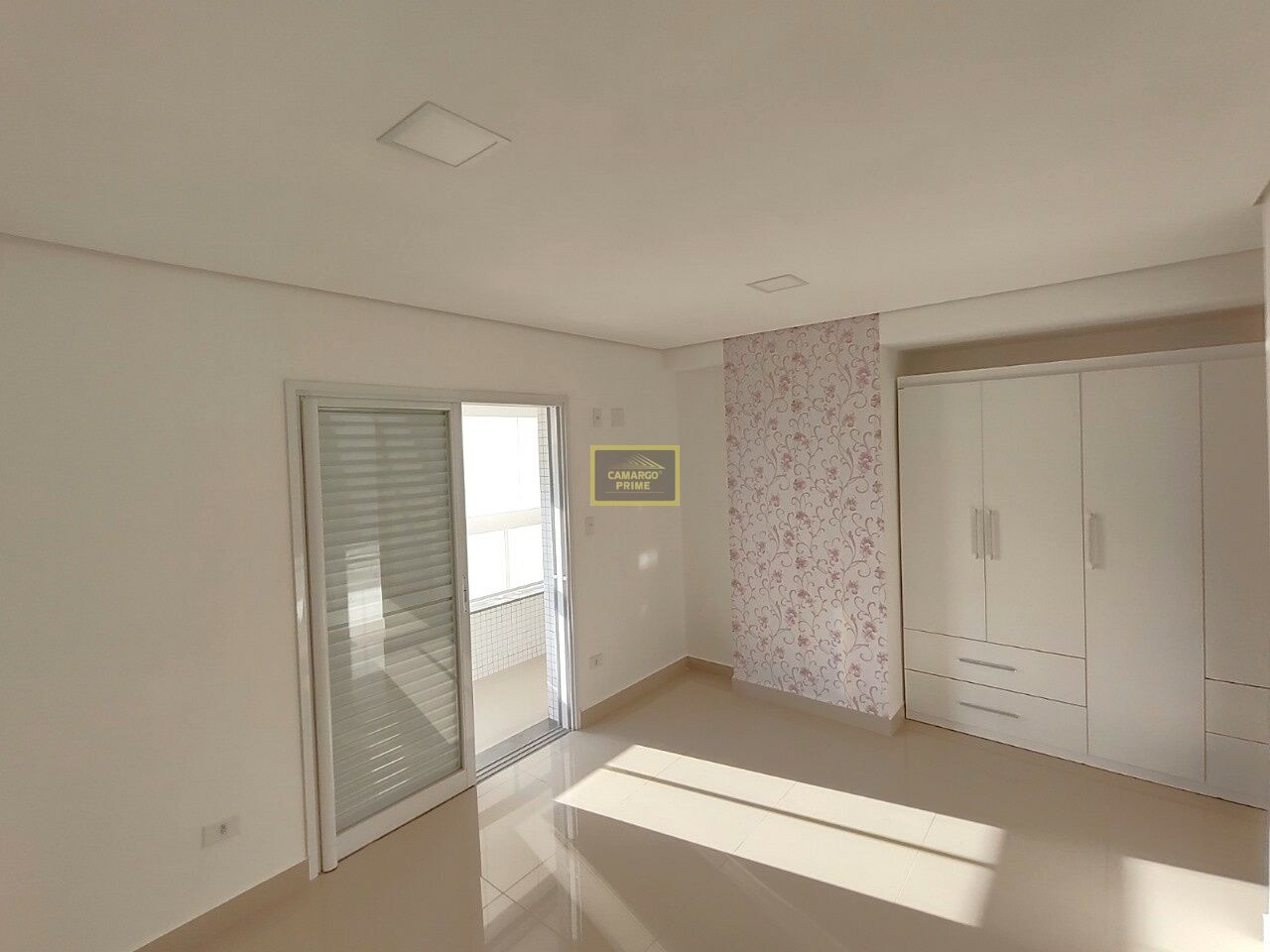 Foto 5 - EB97423