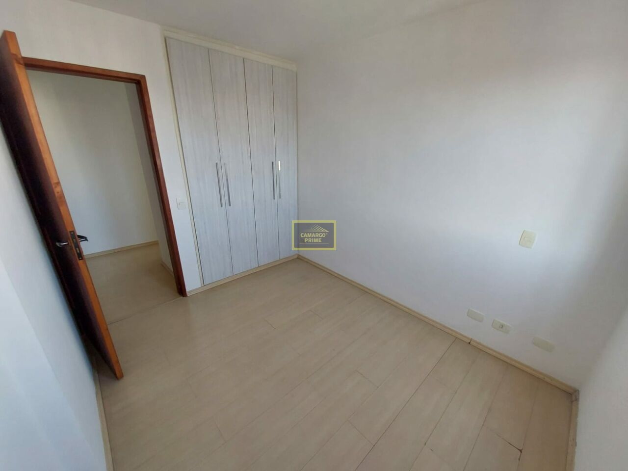 Foto 4 - EB97543