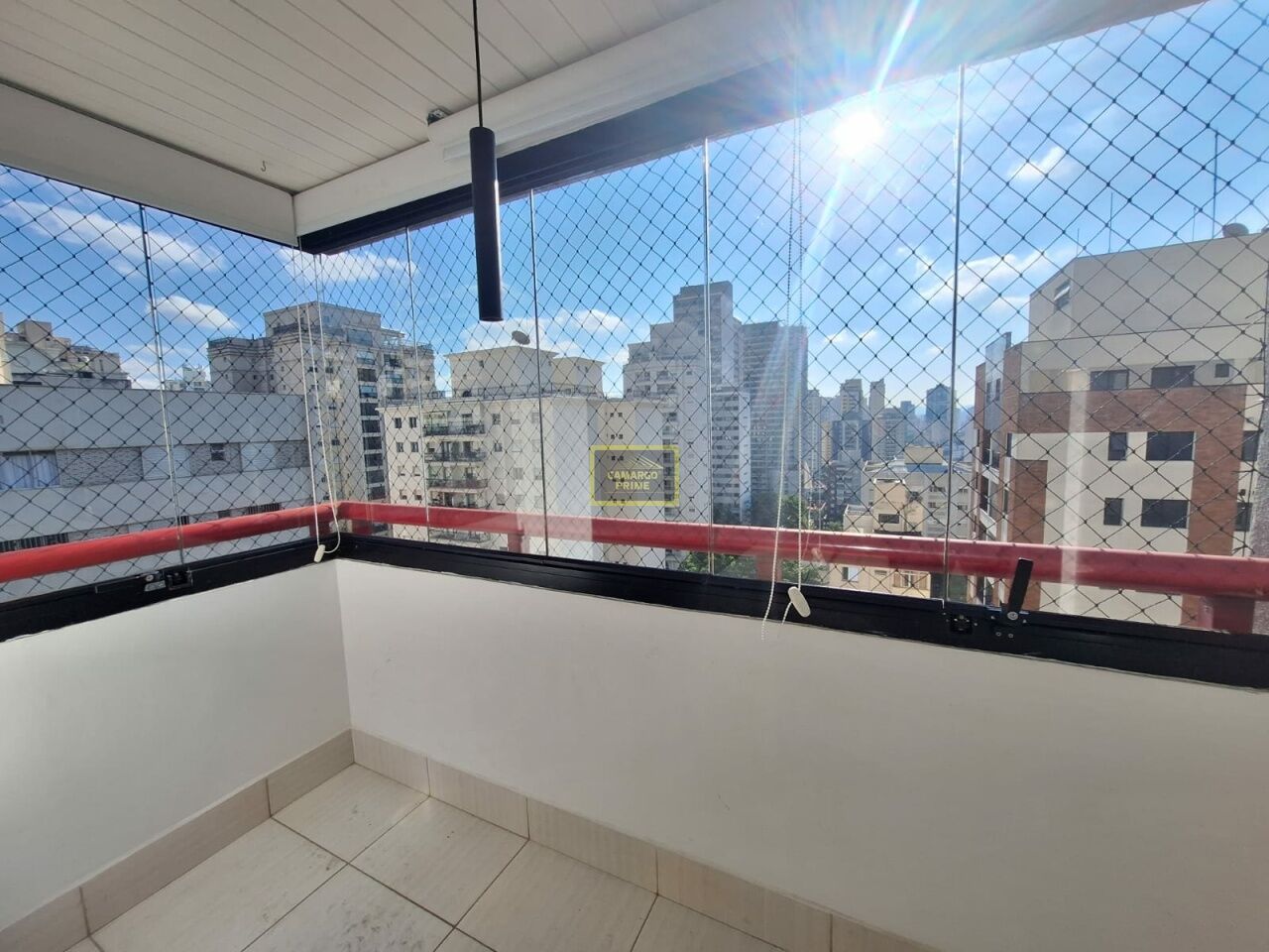 Foto 2 - EB97572