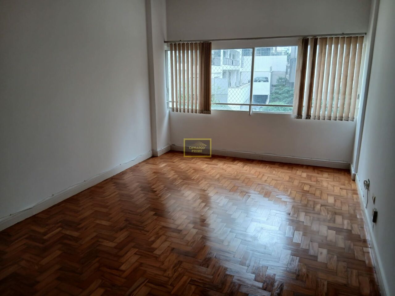Foto 2 - EB97836