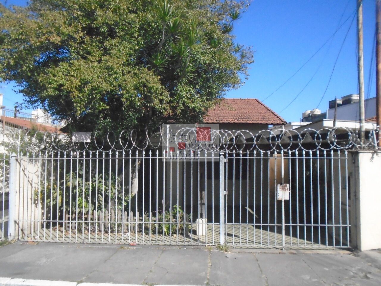 Terreno com Duas Ou Mais Moradias para Venda - PARQUE EDU CHAVES