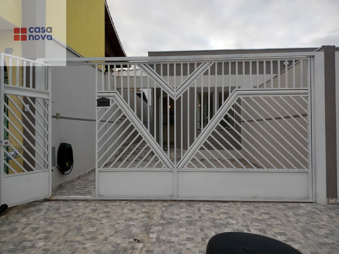 Sobrado para Venda - JARDIM SANTA PAULA