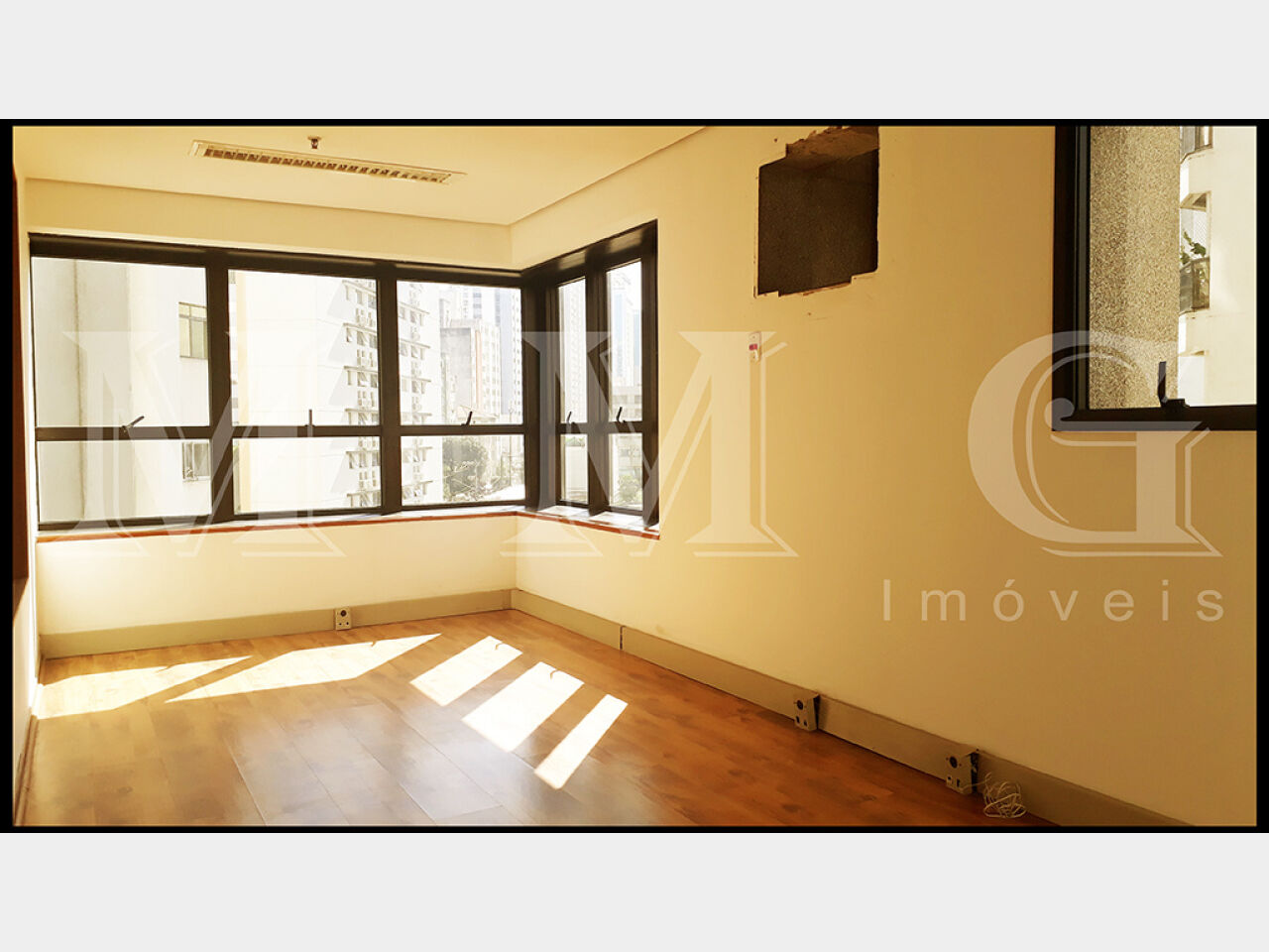 Conj. Comercial para Venda - Paraíso