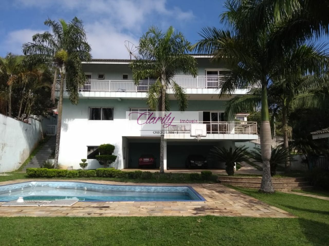 Casa Assobradada para Venda - Arujázinho I, II e III