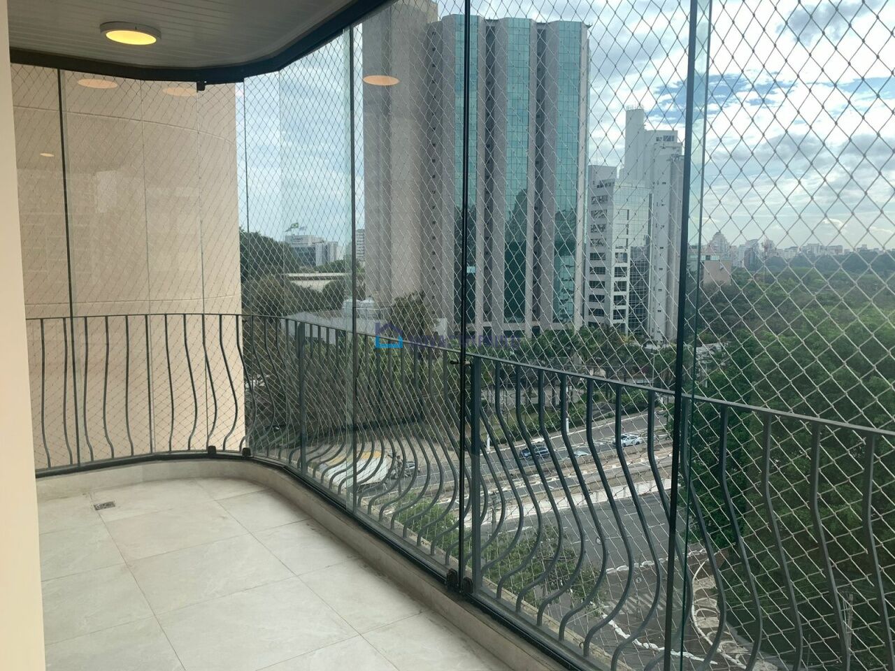 Foto 3 - BI40972