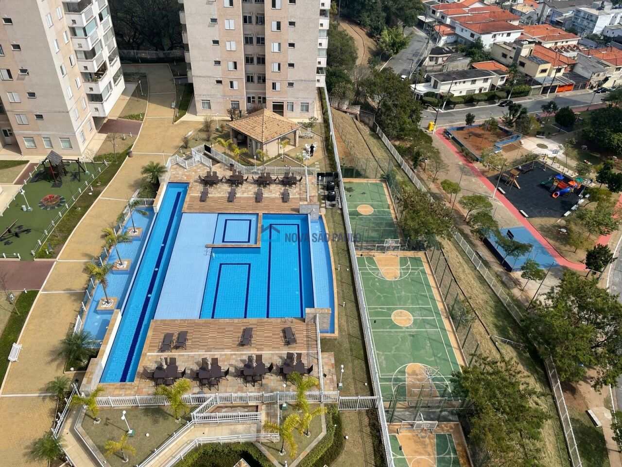 Foto 37 - BI43530