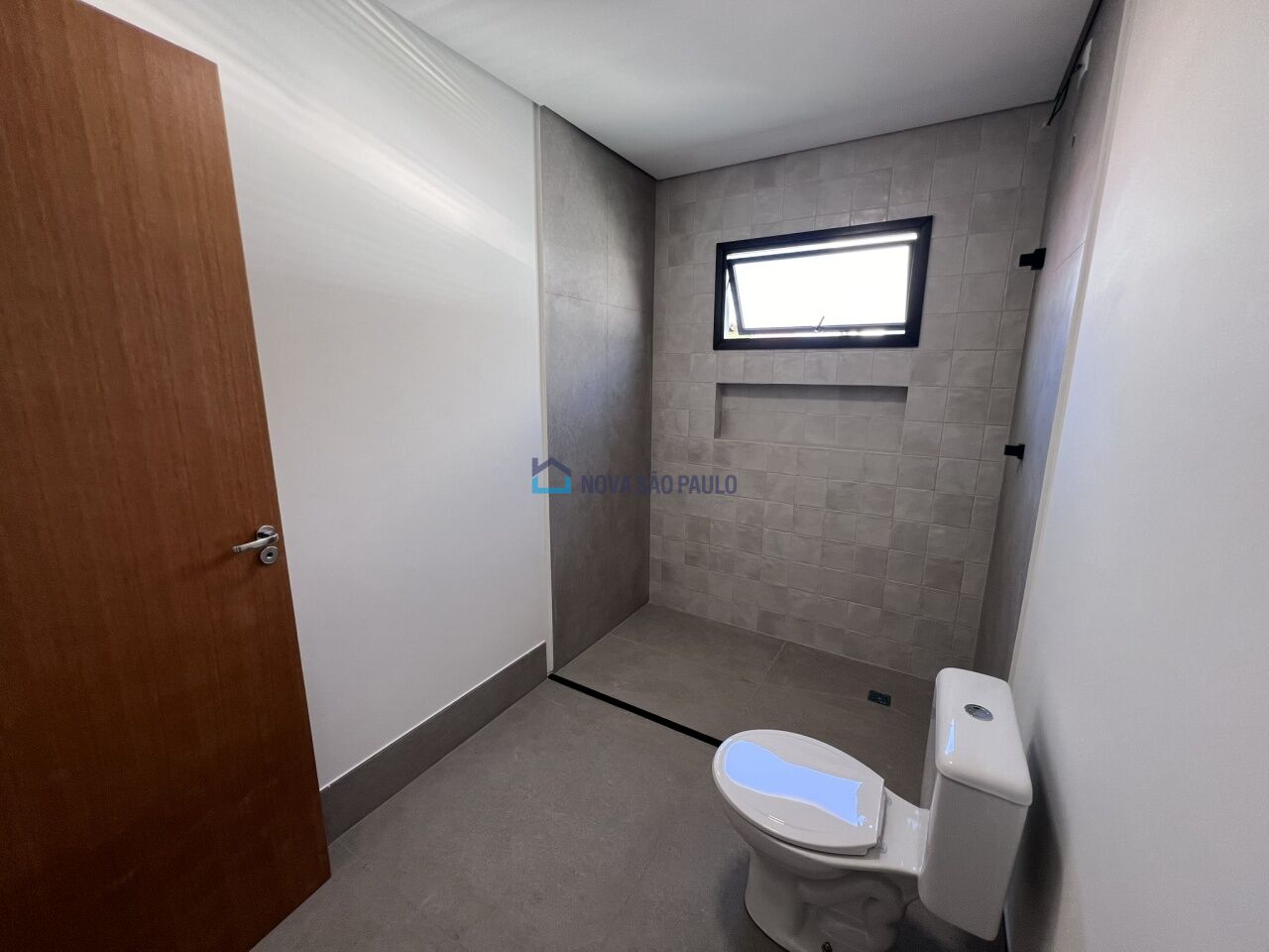 Foto 25 - BI43810