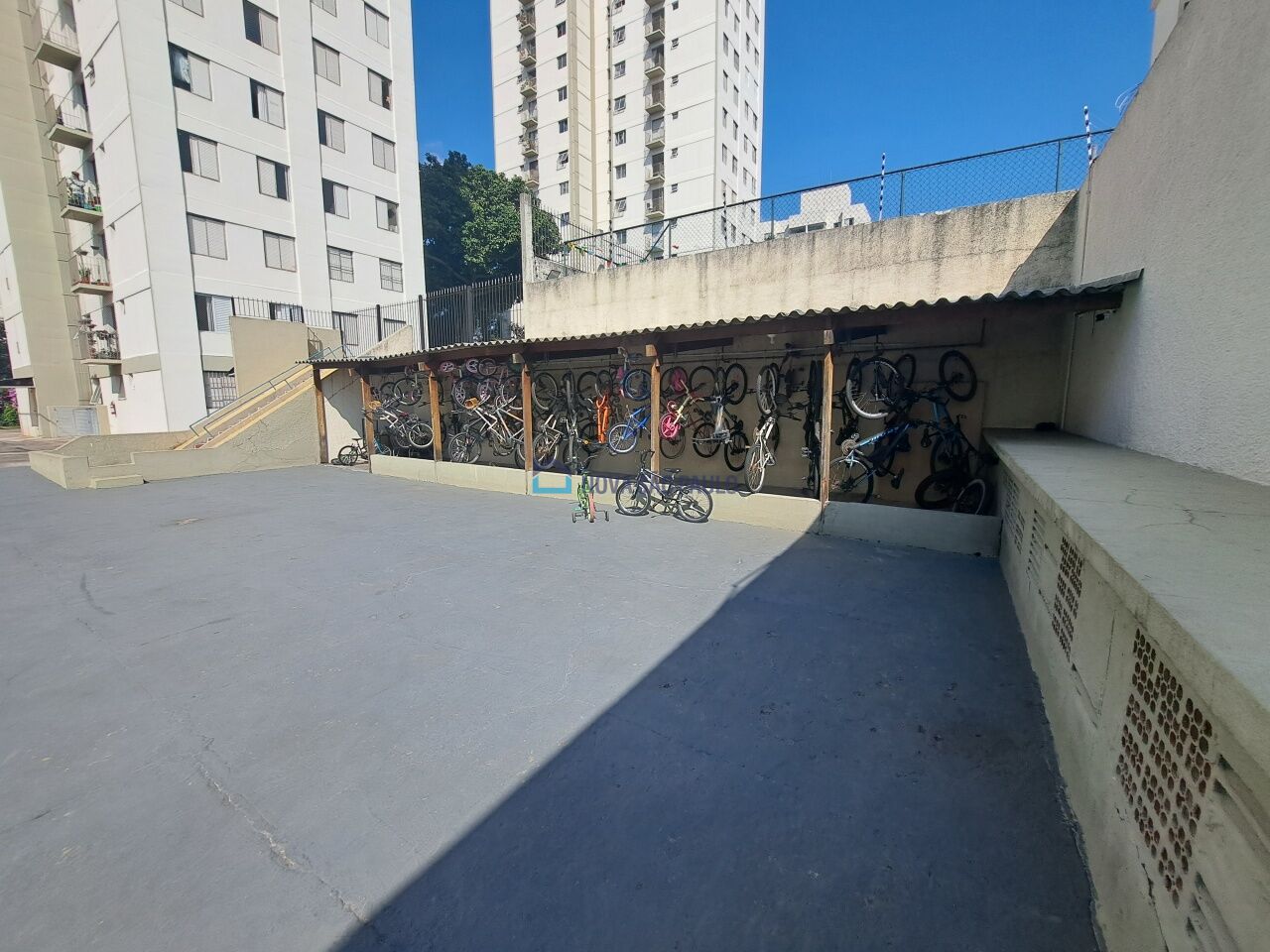Foto 29 - BI44937