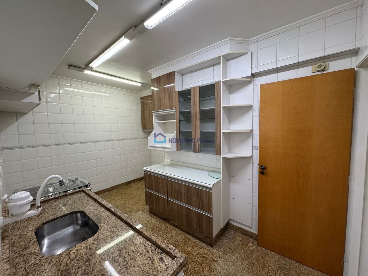 Foto 4 - BI47157
