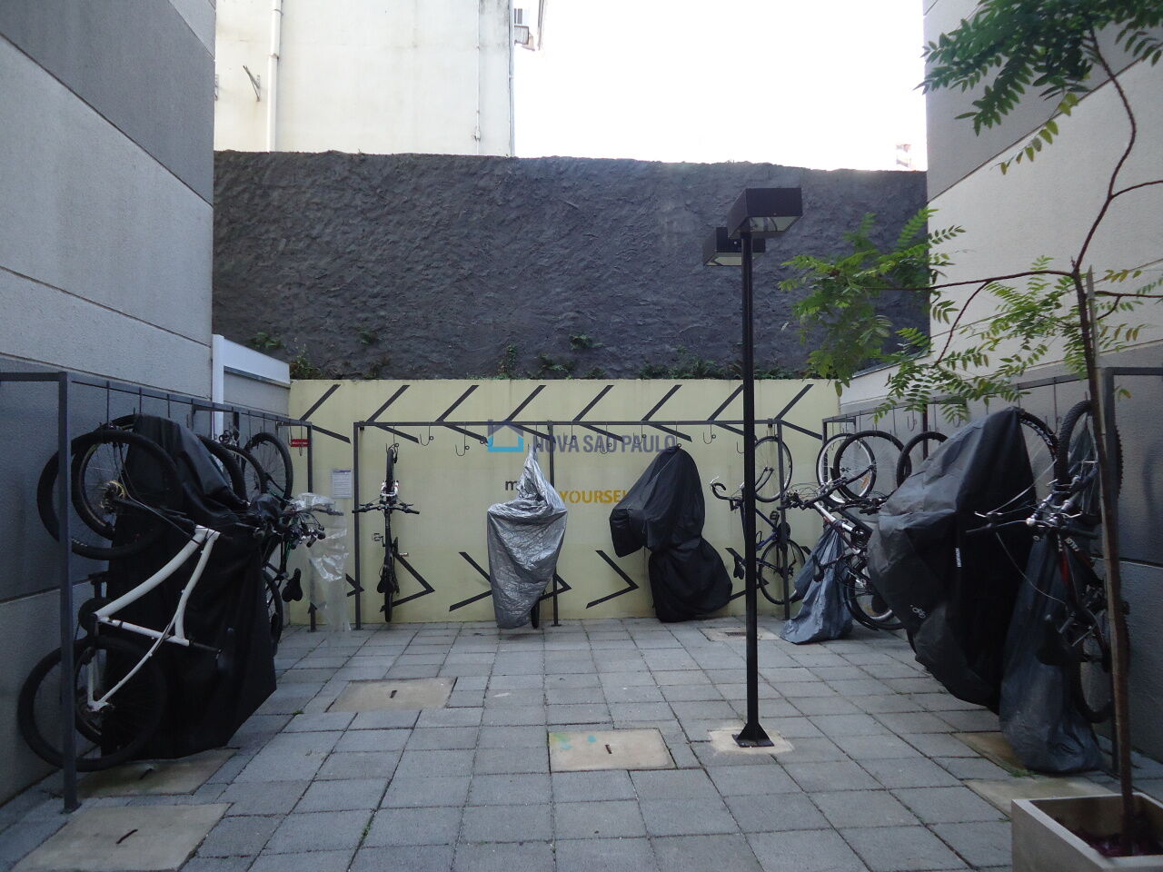 Foto 17 - BI47740