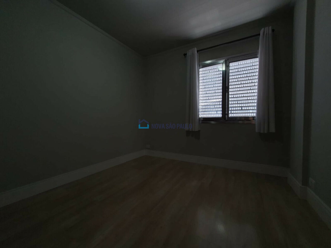 Foto 5 - BI48002