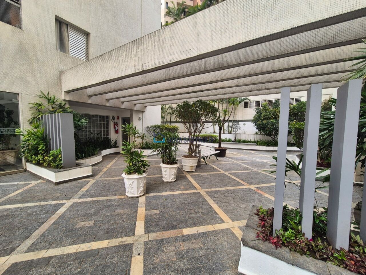 Foto 31 - BI48323
