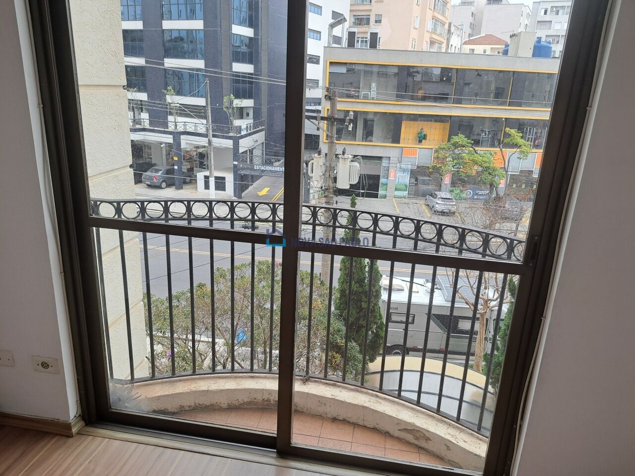 Foto 4 - BI48362