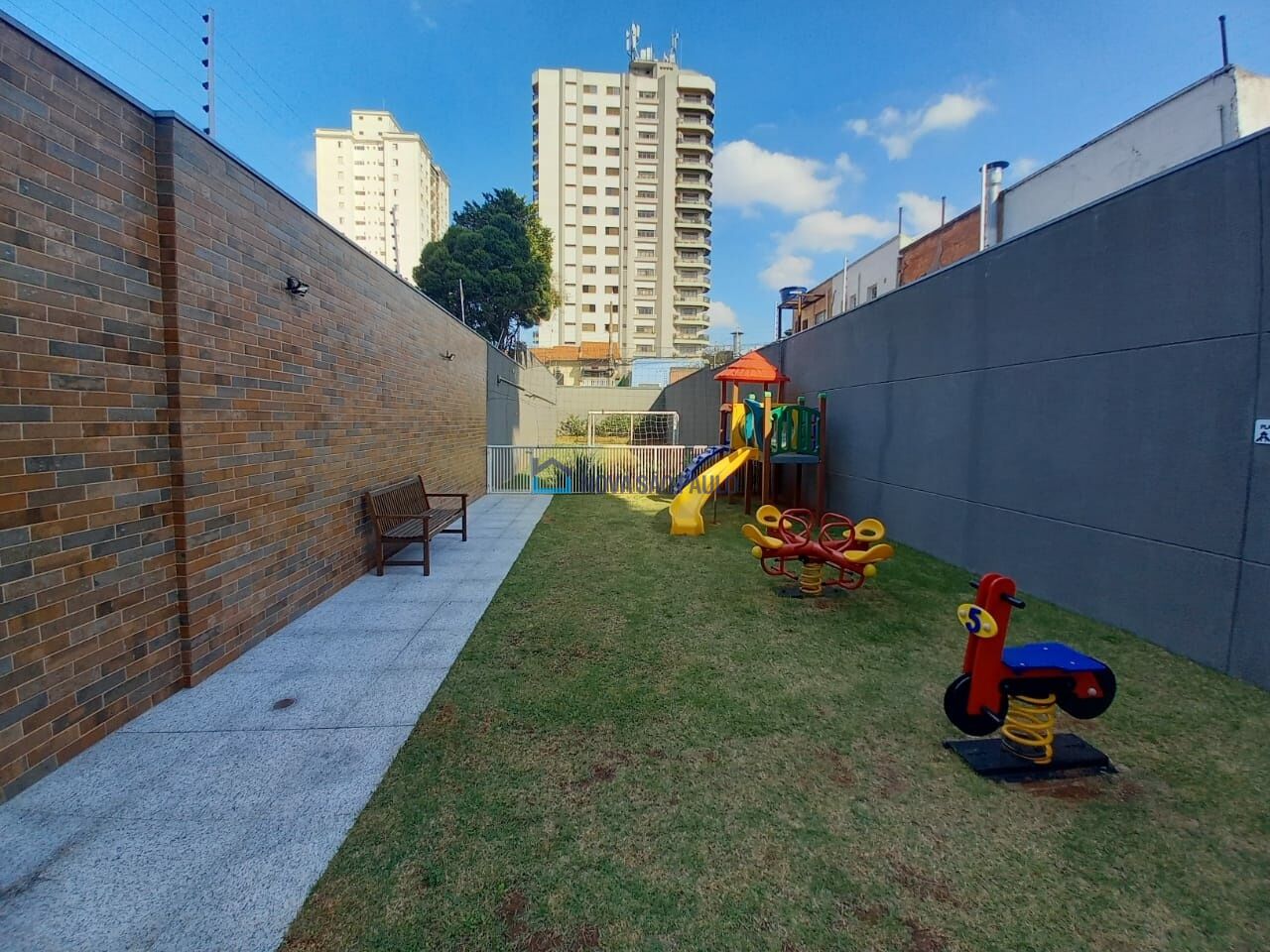 Foto 34 - BI48650