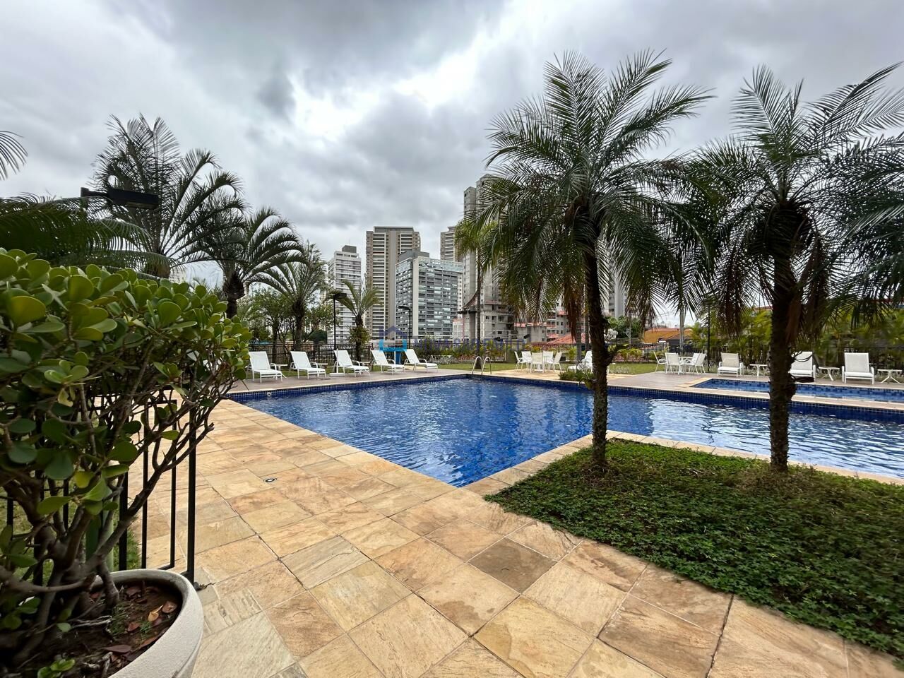Foto 47 - BI48952