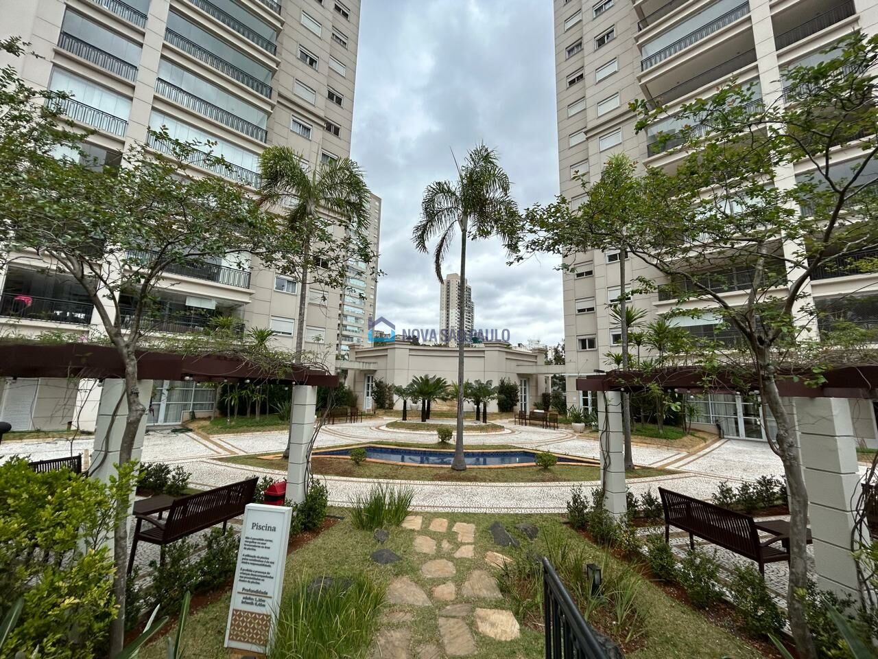 Foto 41 - BI48952