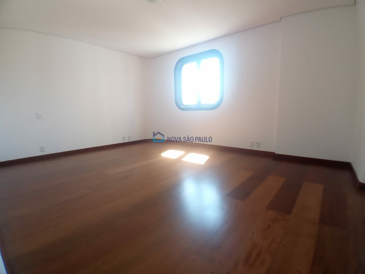 Foto 3 - JA39824