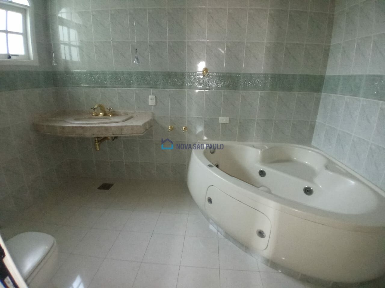 Foto 22 - JA40989