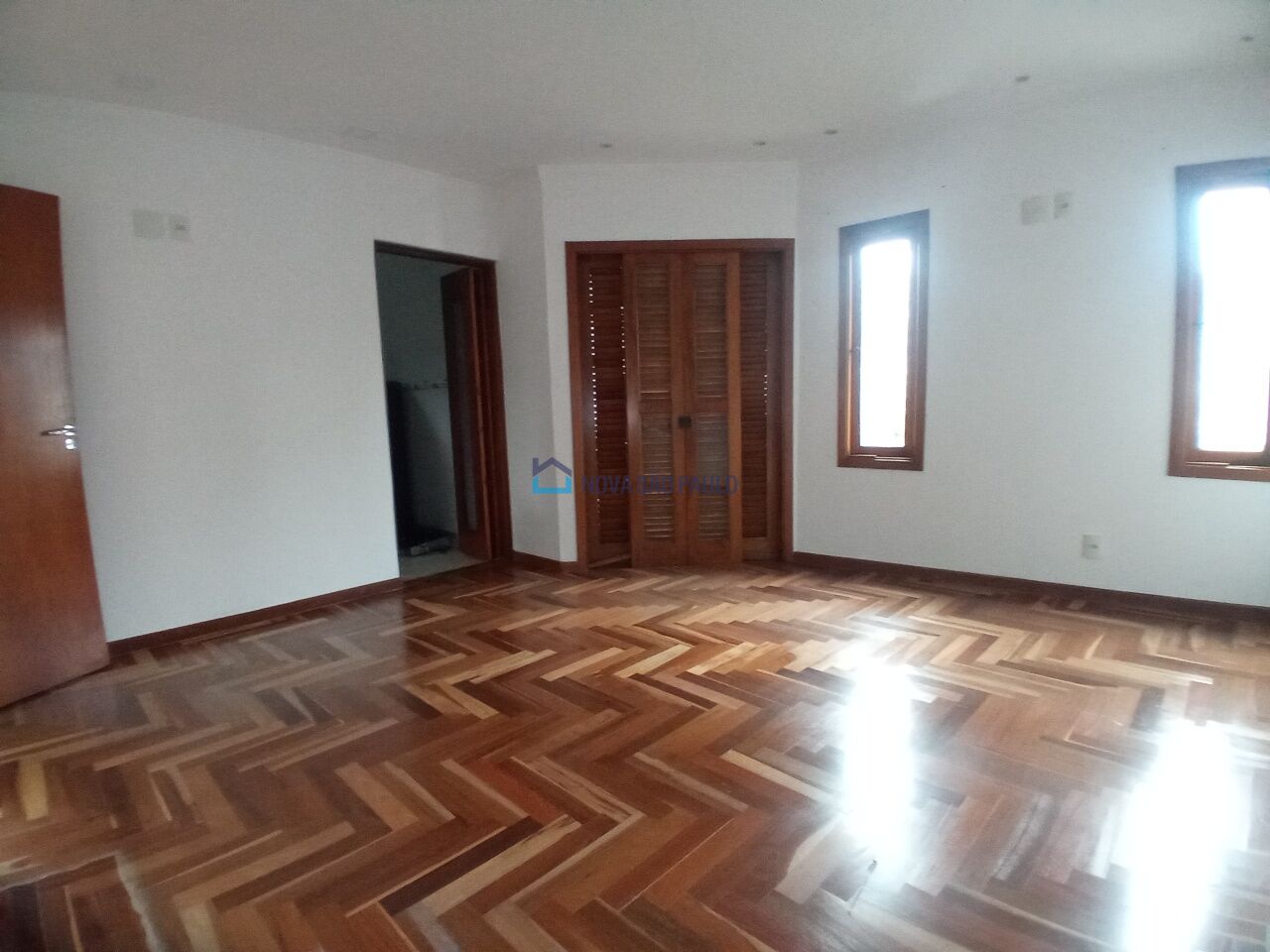Foto 2 - JA41332