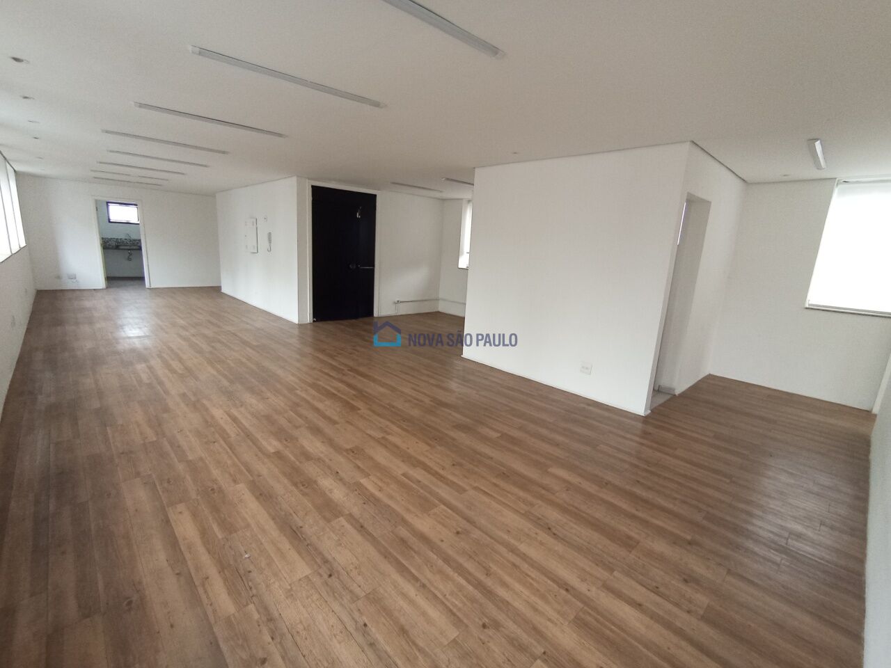 Foto 3 - JA44543