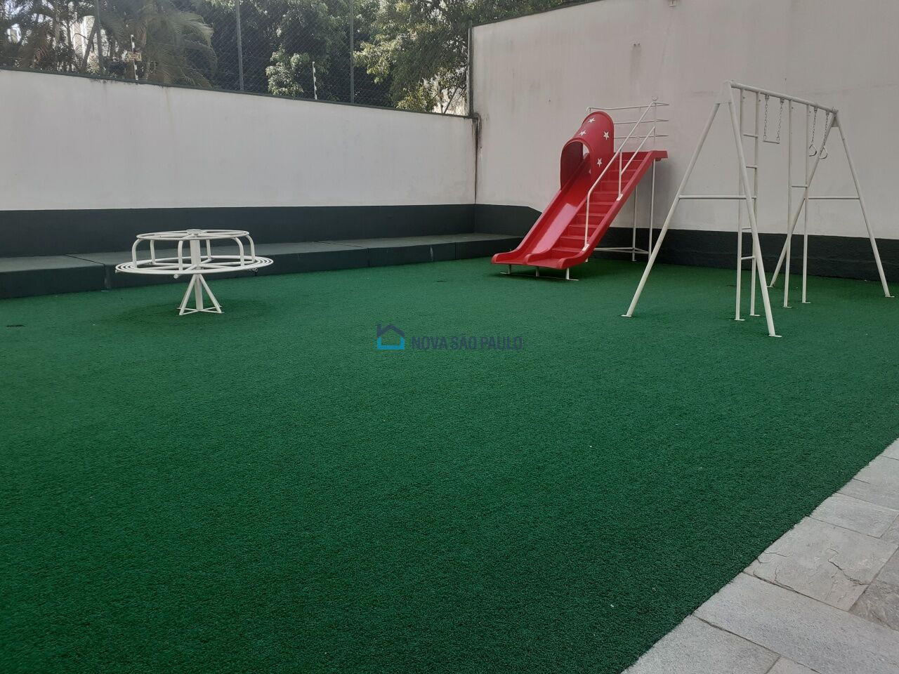 Foto 27 - MO12095