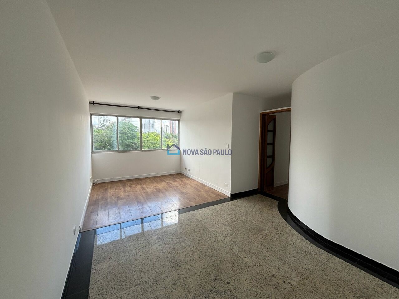 Foto 5 - MO15572