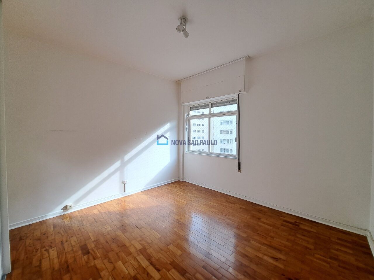 Foto 15 - MO15593