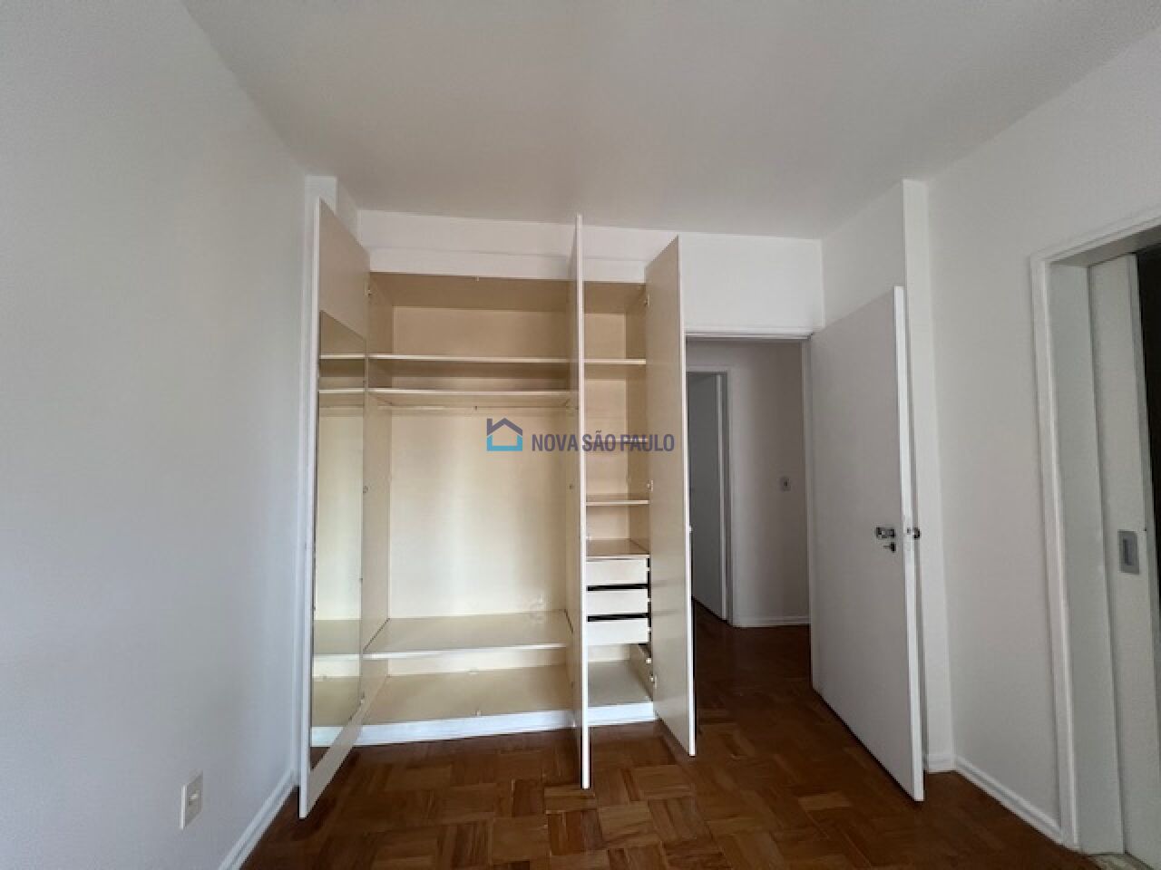 Foto 19 - MO15811